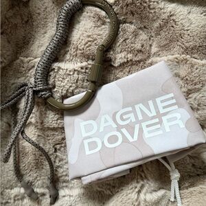 NWT DAGNE DOVER EXTRA LARGE CARABINER CLIP/KEYCHAIN